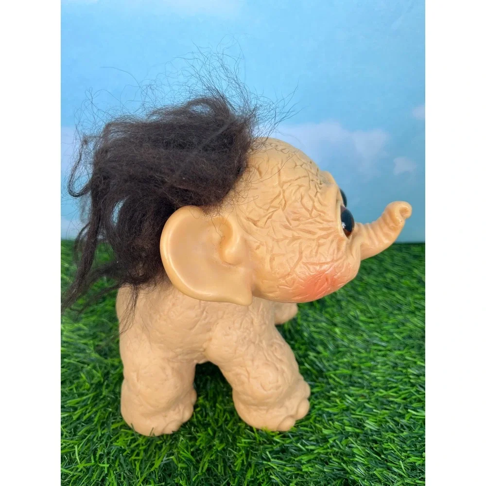 Vintage Dam Things Originals Elephant Troll Doll Brown Hair Amber Eyes 1964